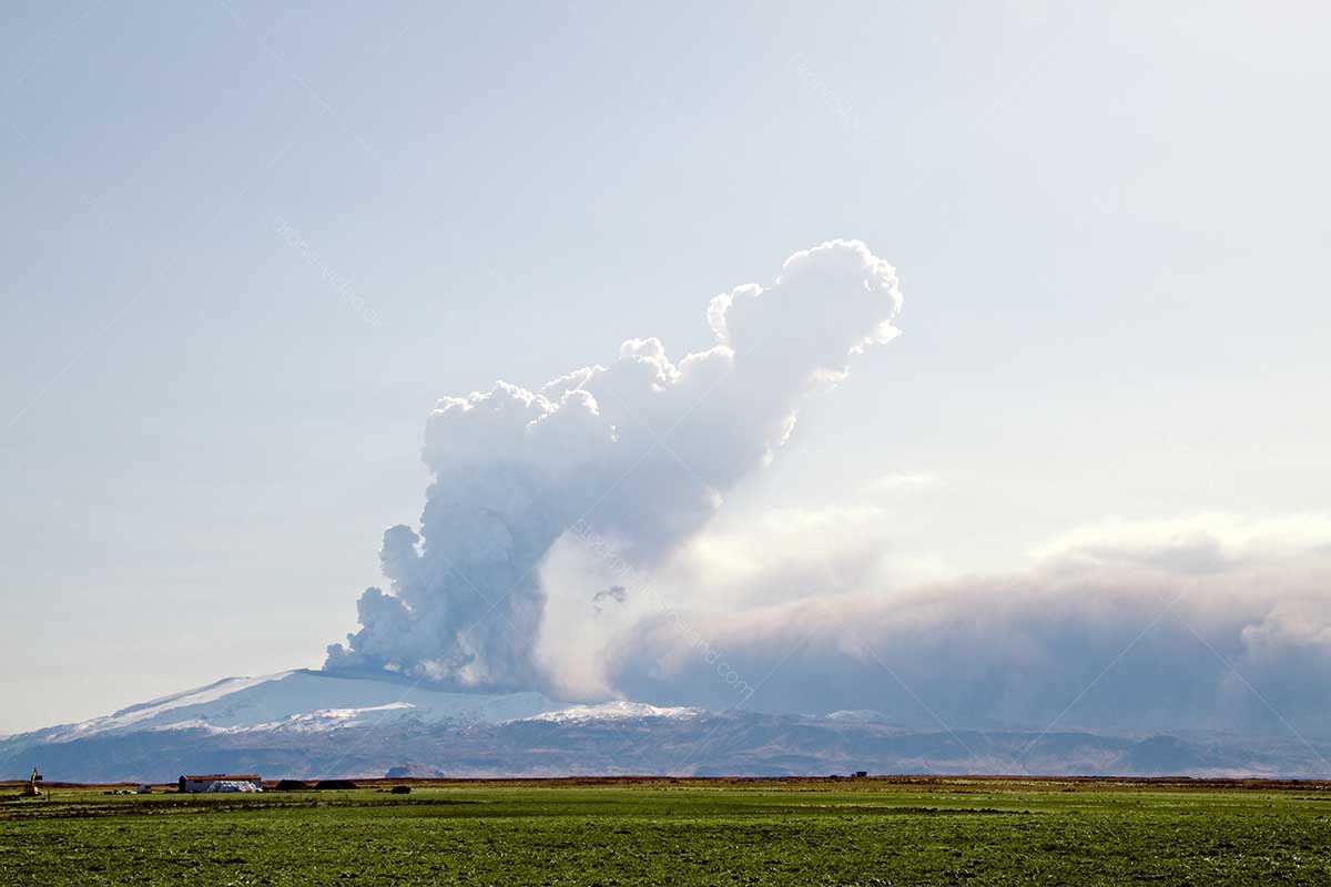 Eyjafjallajökull volcano eruption in Iceland 2010