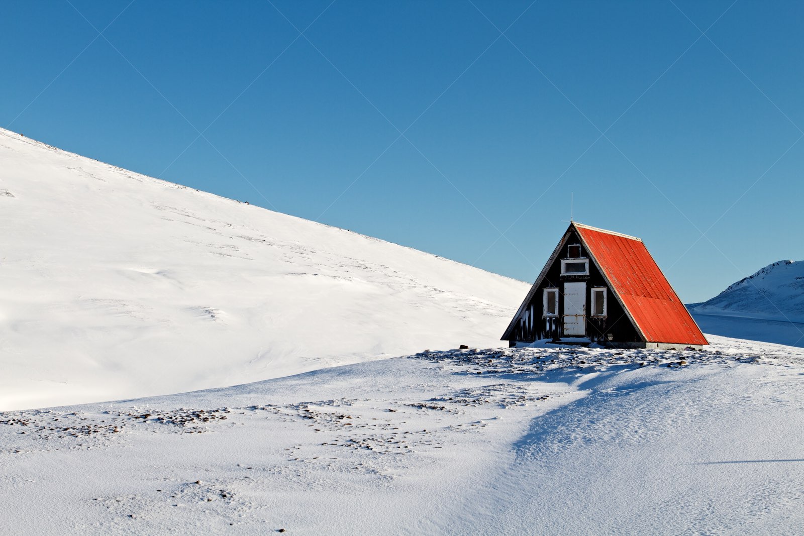 Red roof cabin on Snaefellsvegur
